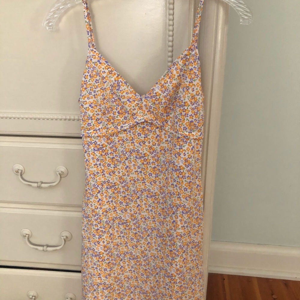 Victoria + Sophia flowery dress